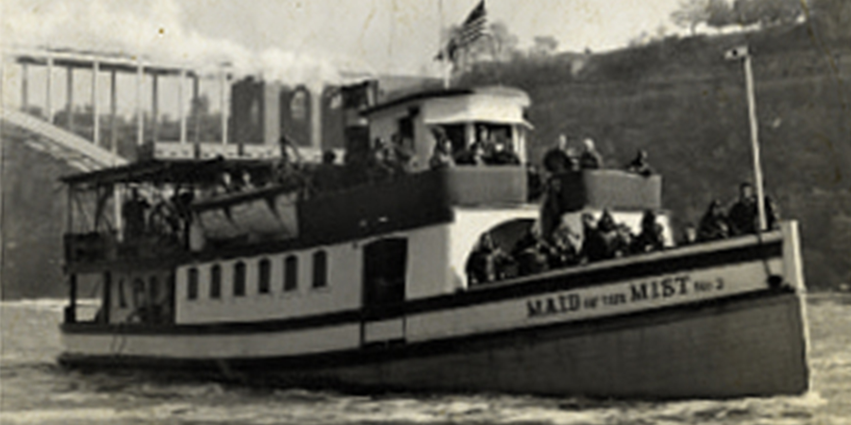 Vintage Maid of the Mist boat